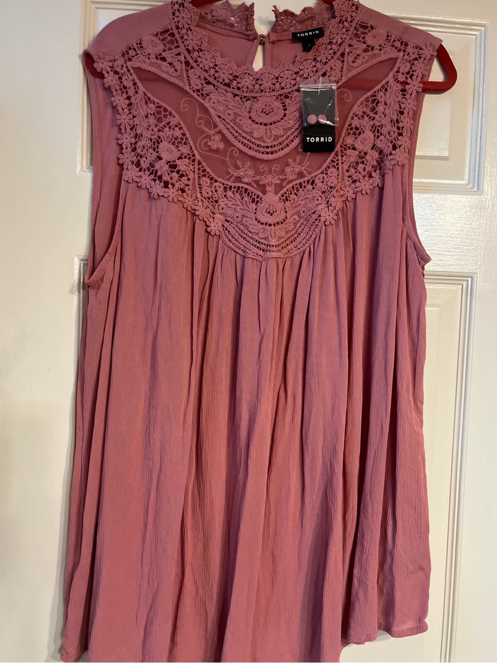 NWT torrid dusty rose crochet yoke sleeveless camisole